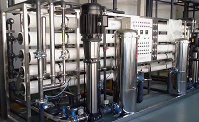 玻璃清洗用工業(yè)純水設(shè)備 玻璃清洗用工業(yè)純水設(shè)備