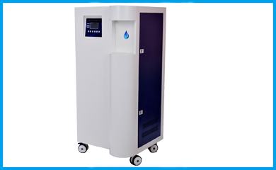 真正的大流量超純水發(fā)生儀系統(tǒng)：采用?全自動微電腦控制系統(tǒng)，多級菜單式操作.系統(tǒng)具有自動判別預(yù)處理柱、反滲透膜、純化柱，超純柱、微濾、超濾、紫外燈管等失效功能。并能聲光報警，以保證機器處在最佳運行狀態(tài)。