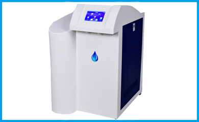 大屏幕彩色觸摸式顯示屏、人性化的操作界面使您能完全監(jiān)控儀器的工作狀態(tài)和實時數(shù)據(jù)。 全自動控制、低壓報警停機保護(hù)、水箱滿水自動停止產(chǎn)水。全自動微電腦控制系統(tǒng)，多級菜單式操作，控制器采用32位微功耗處理器作為控制核心，具備超高運算率、低功耗的特點，集成水處理所需的模擬量傳感器接入、開關(guān)信號輸入、控制輸出以及水質(zhì)電